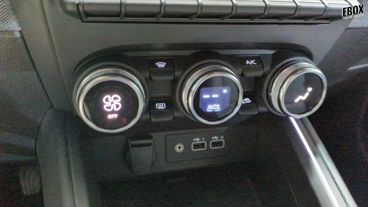 46488_p28 - RENAULT - CLIO 5 - 2025 - photo 16