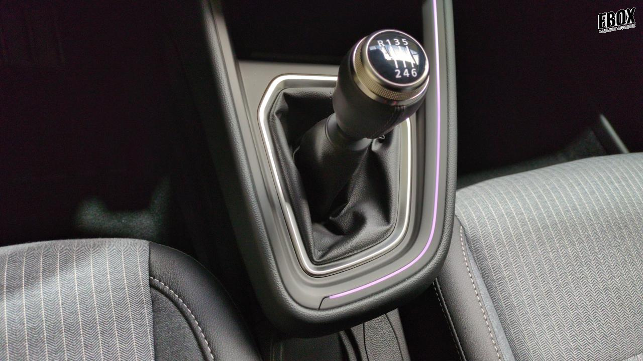 46488_p28 - RENAULT - CLIO 5 - 2025 - photo 17