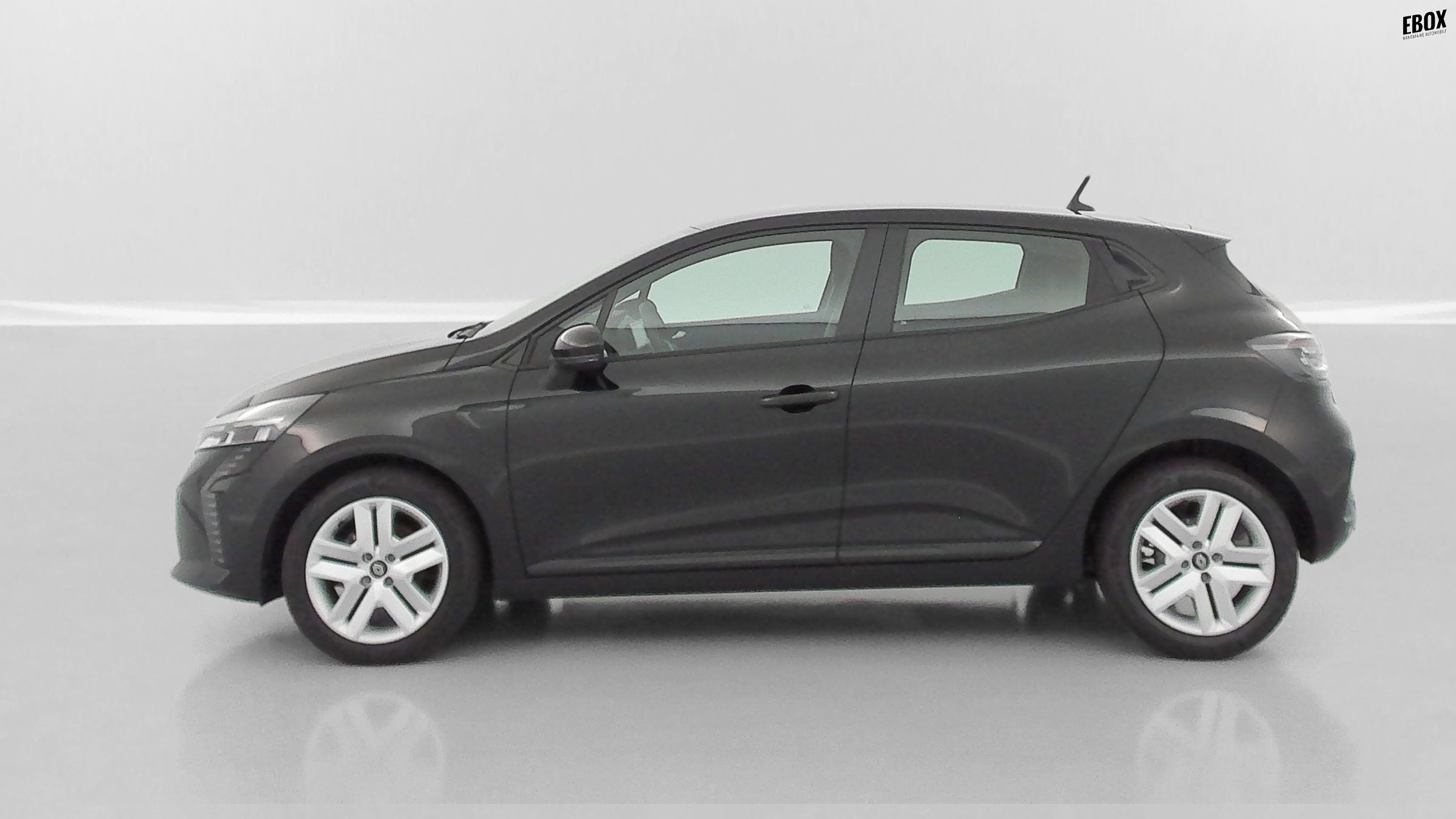 GLI00002522_p53 - RENAULT - CLIO - 2024 - photo 4