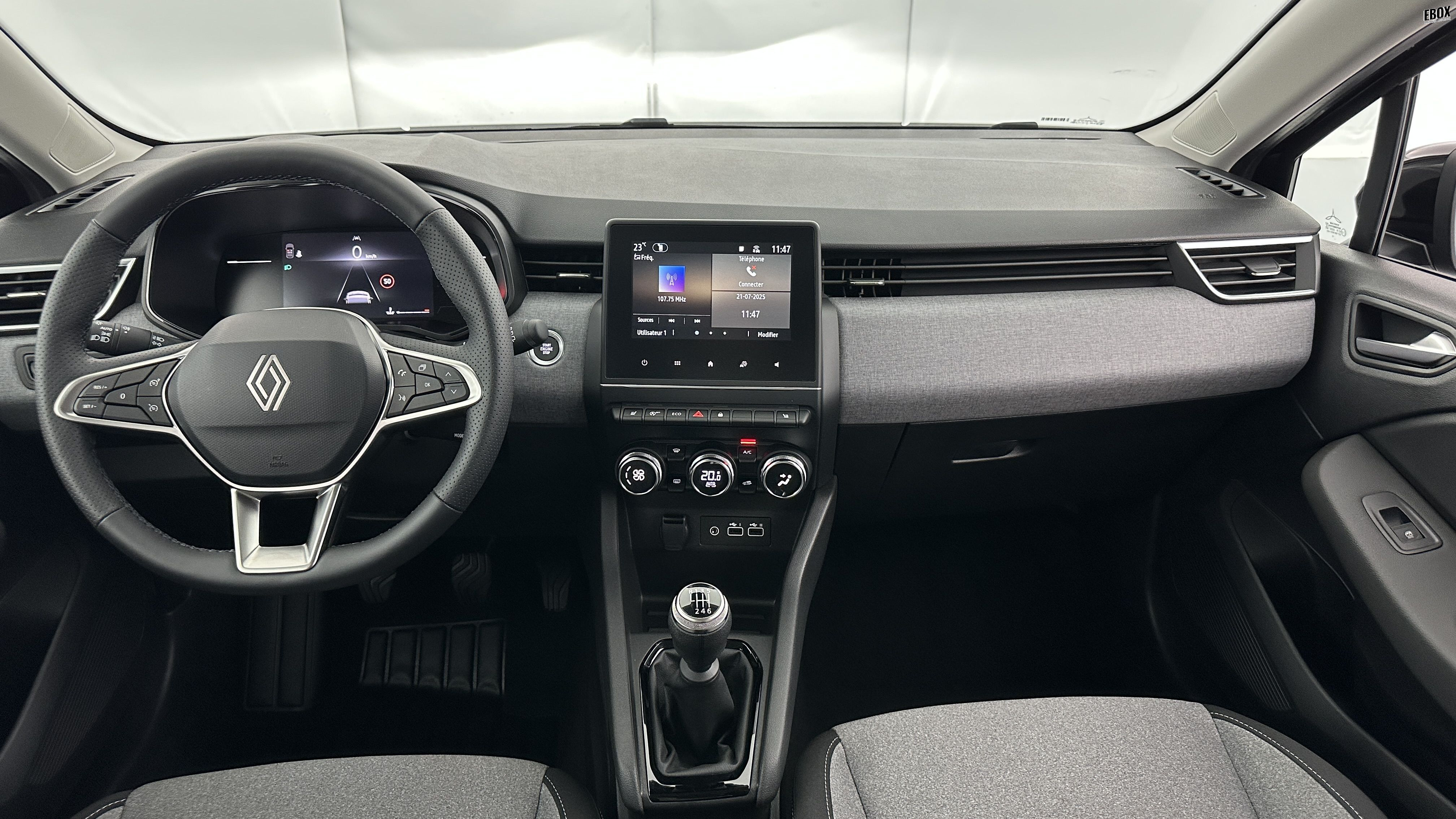 GLI00002522_p53 - RENAULT - CLIO - 2024 - photo 7