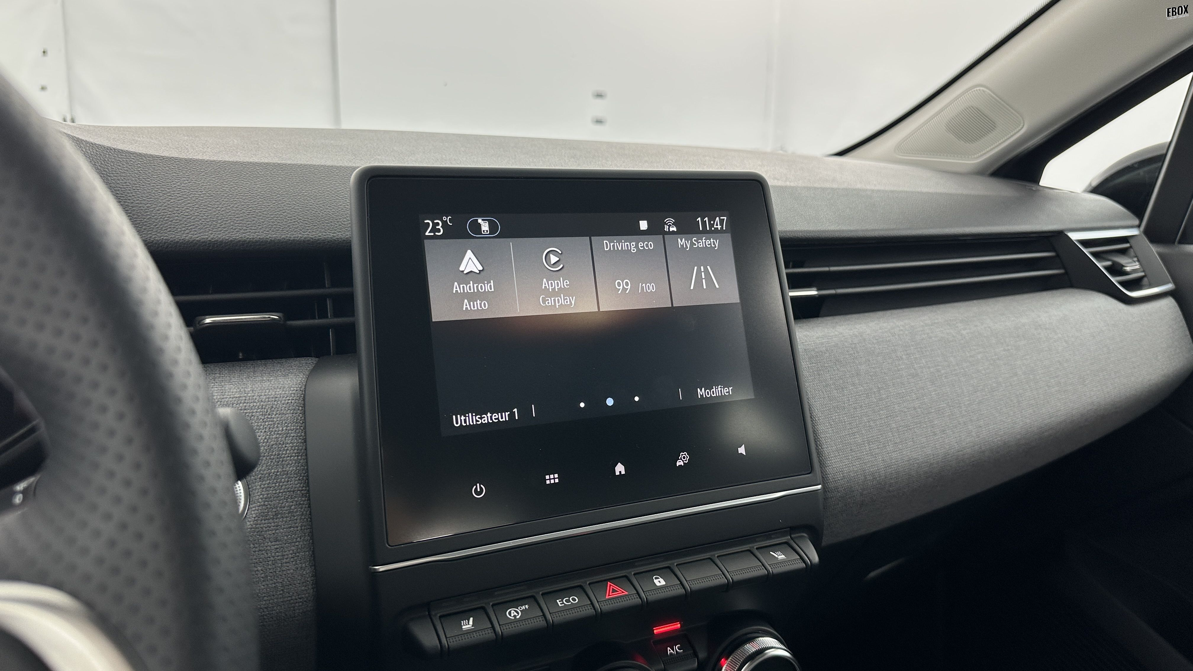 GLI00002522_p53 - RENAULT - CLIO - 2024 - photo 17