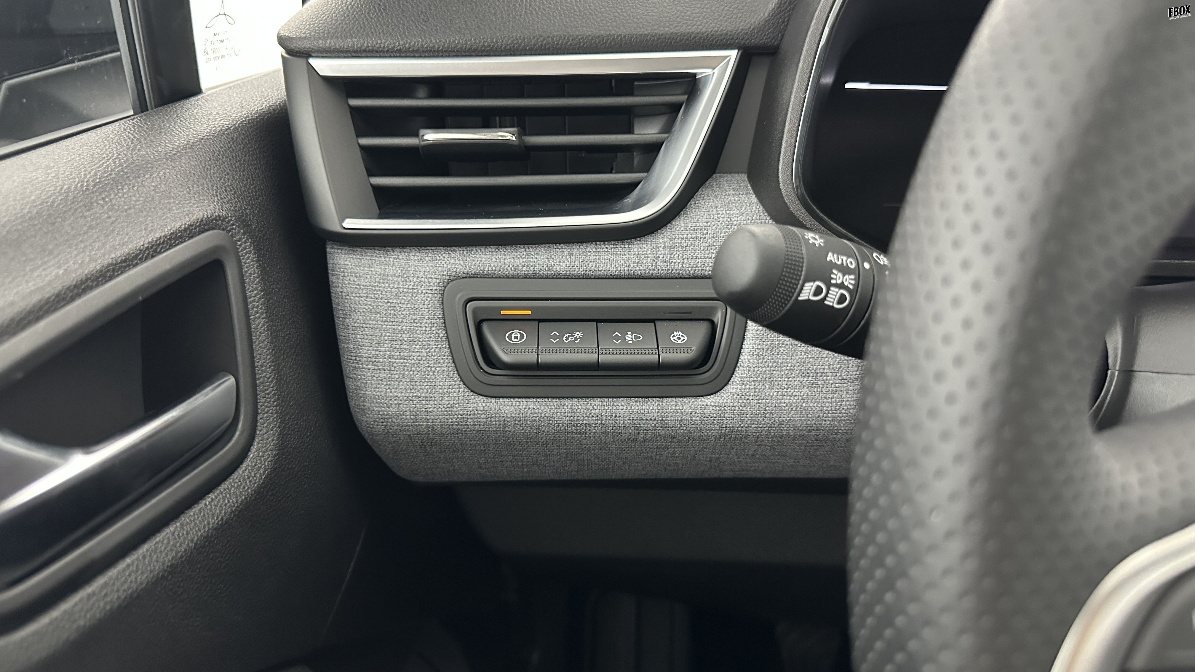 GLI00002522_p53 - RENAULT - CLIO - 2024 - photo 20