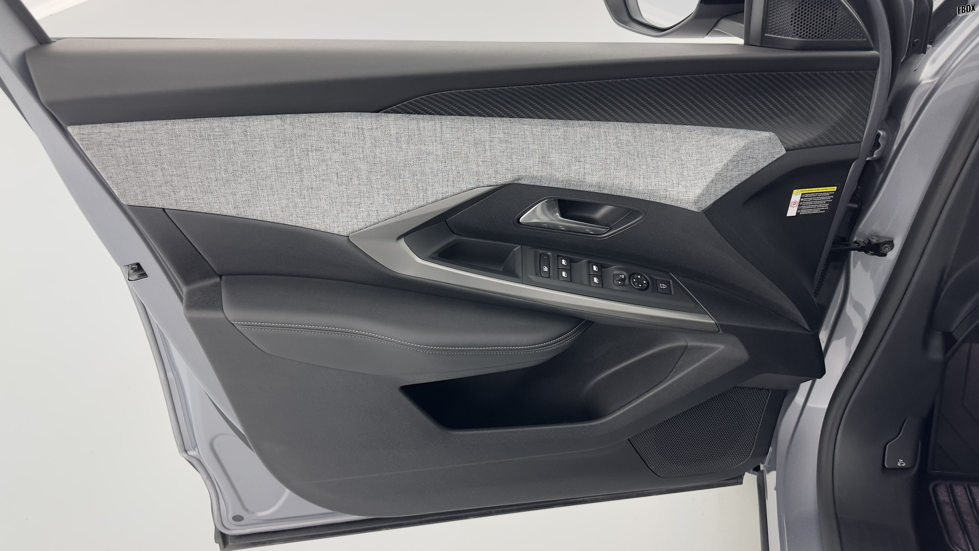 GLI00002832_p53 - PEUGEOT - 3008 - 2024 - photo 11