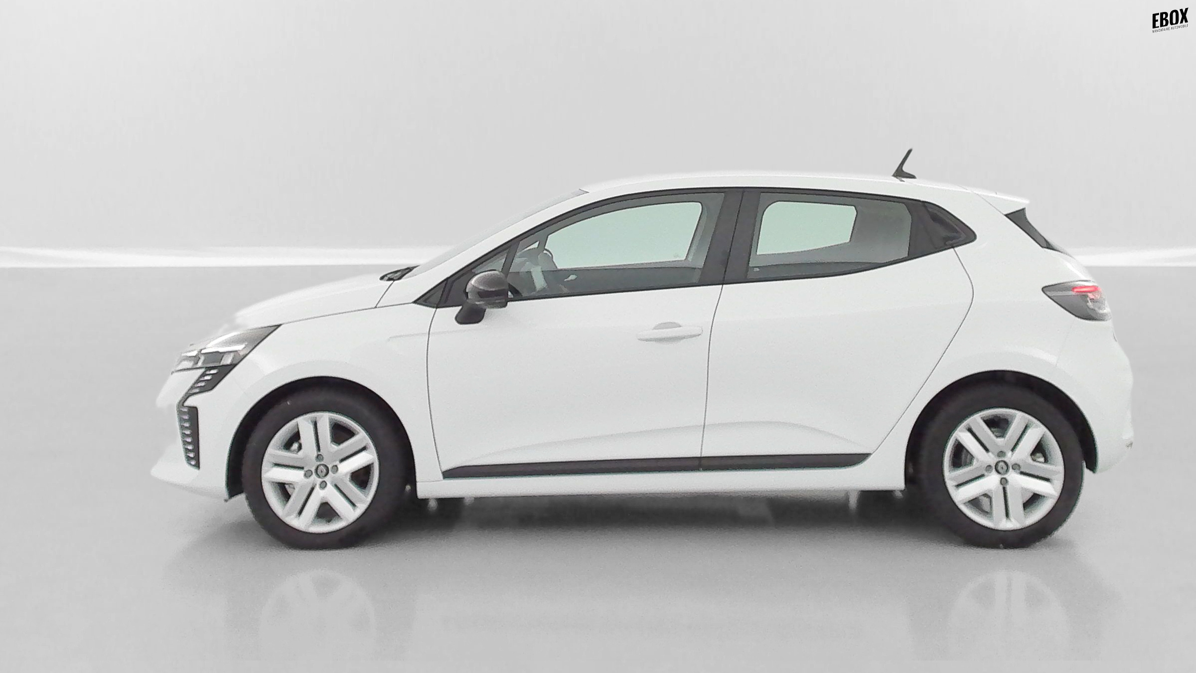 GLI00002839_p53 - RENAULT - CLIO - 2025 - photo 4