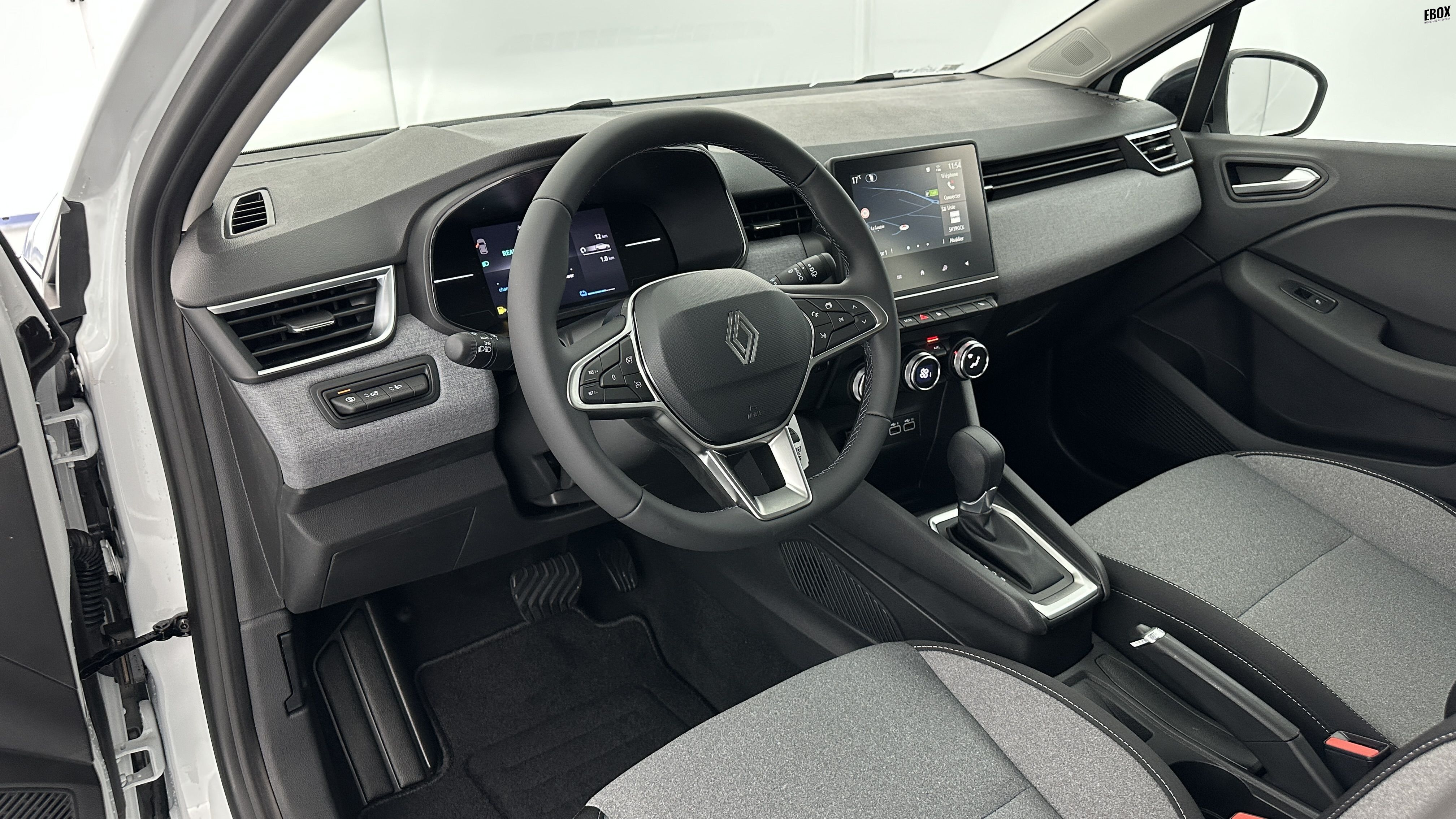 GLI00002839_p53 - RENAULT - CLIO - 2025 - photo 6