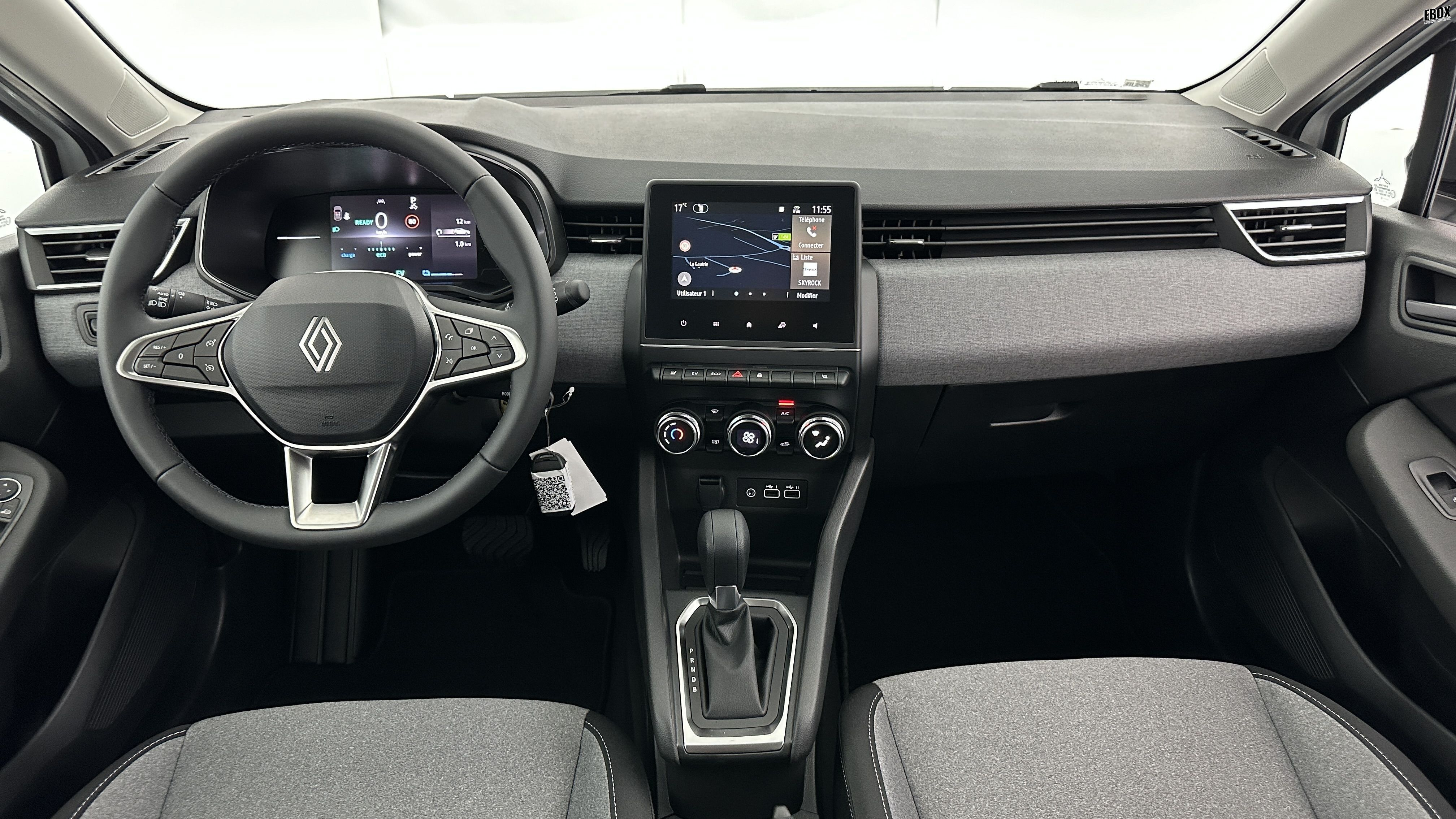 GLI00002839_p53 - RENAULT - CLIO - 2025 - photo 7