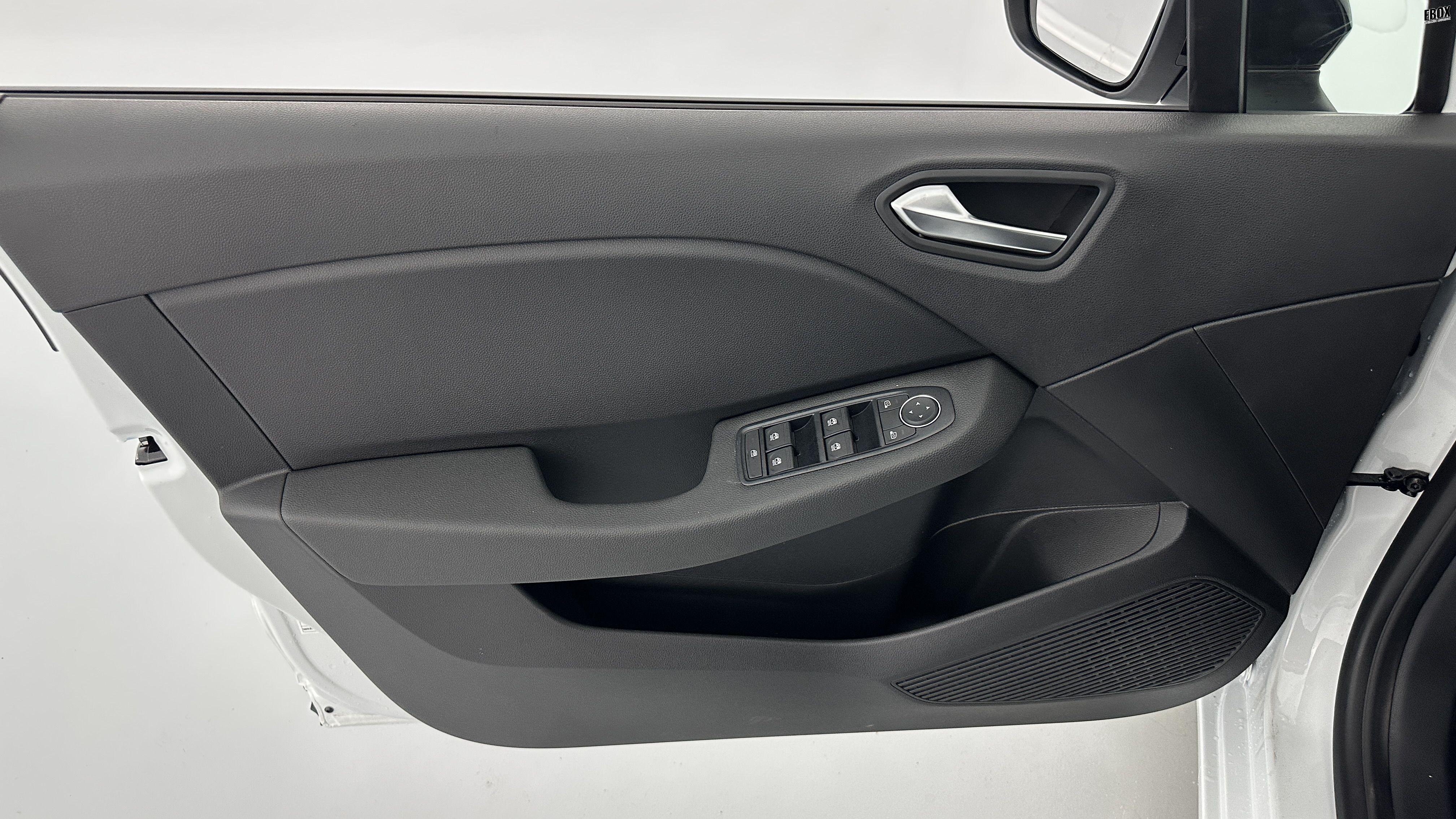 GLI00002839_p53 - RENAULT - CLIO - 2025 - photo 13