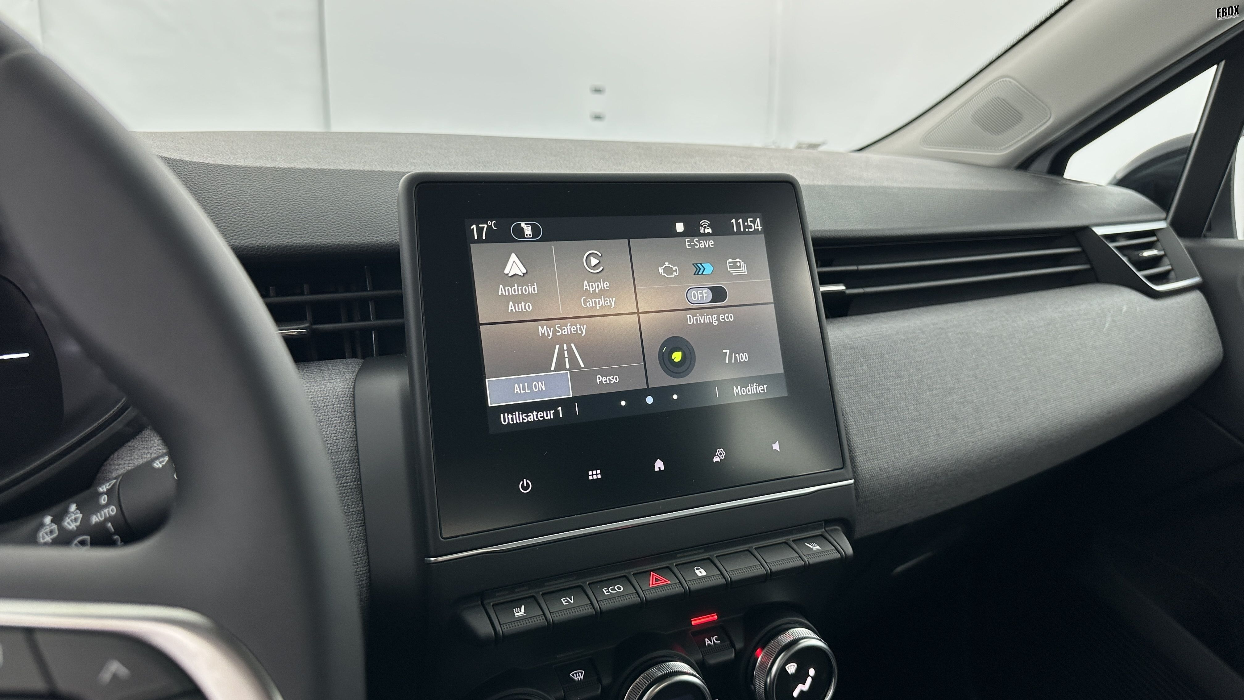 GLI00002839_p53 - RENAULT - CLIO - 2025 - photo 19