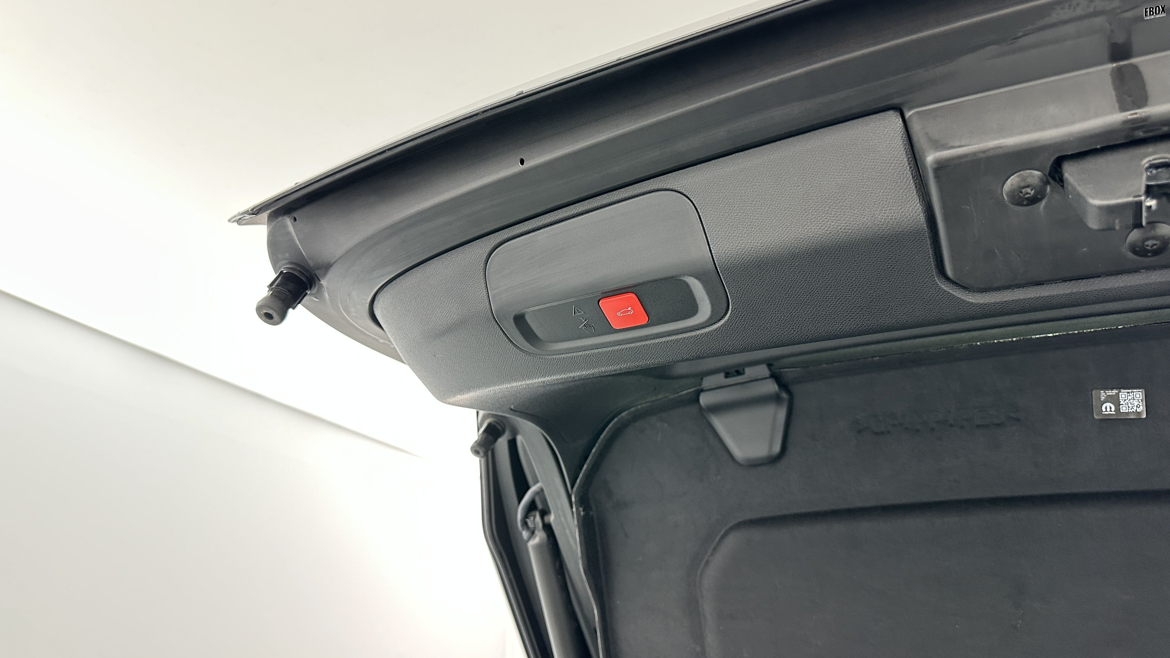 GLI00008456_p53 - PEUGEOT - 408 - 2023 - photo 25