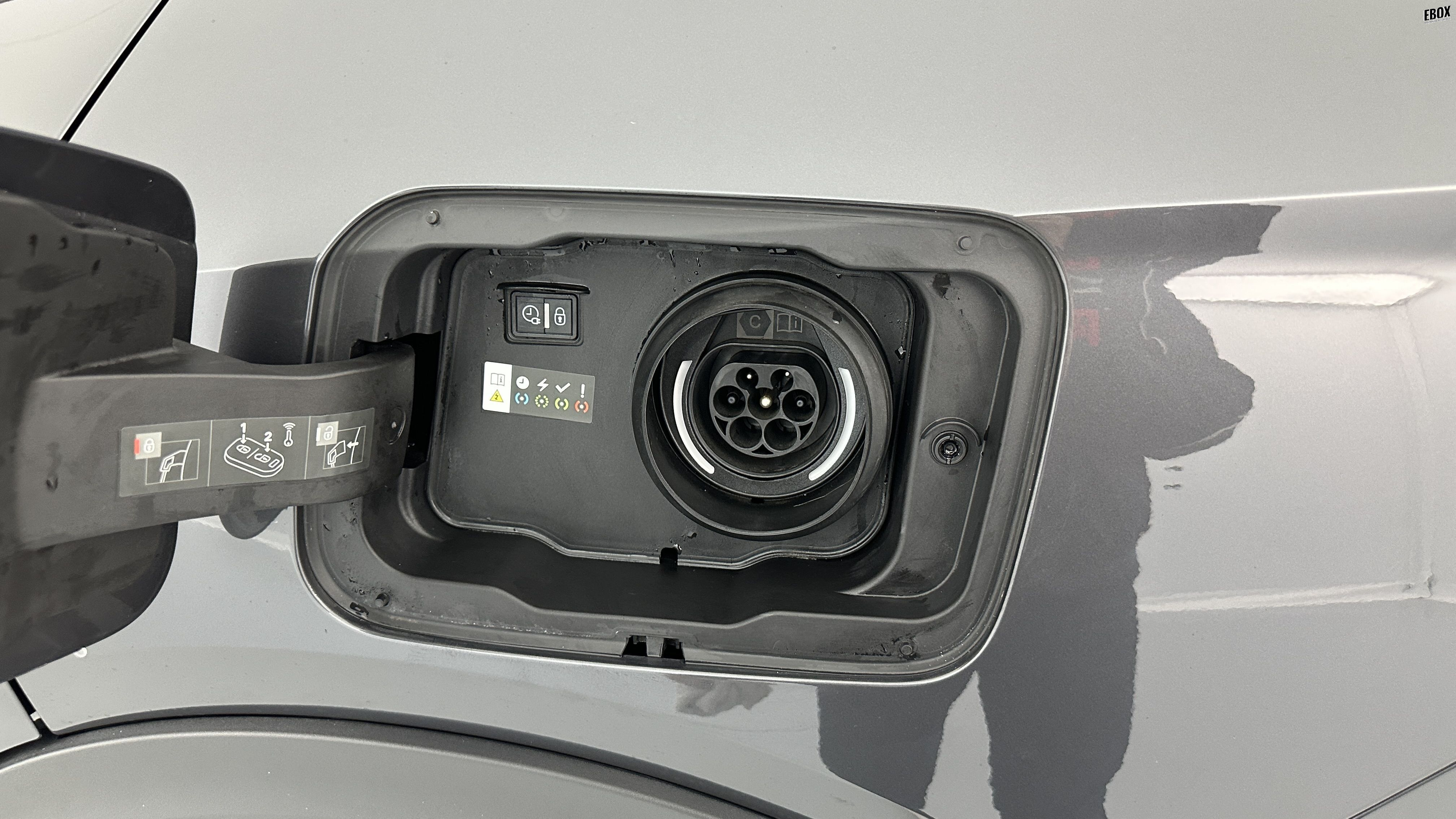 GLI00008456_p53 - PEUGEOT - 408 - 2023 - photo 27