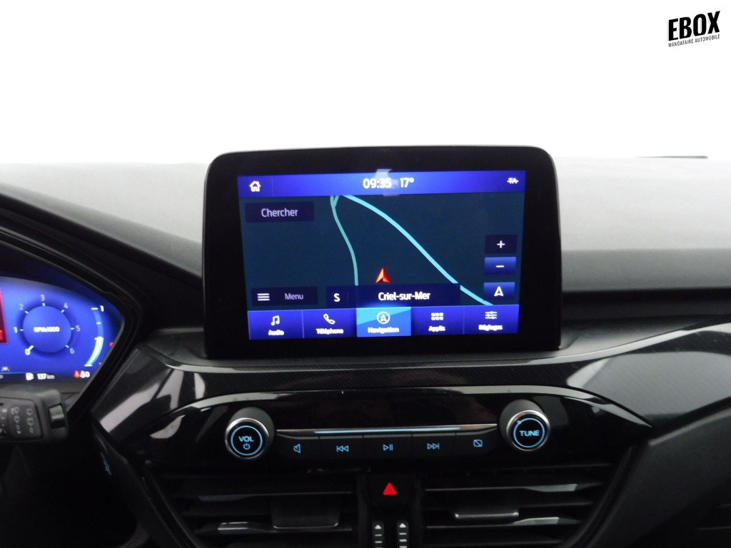 70371_p51 - FORD - KUGA - 2024 - photo 10