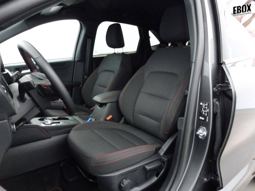 70371_p51 - FORD - KUGA - 2024 - photo 15