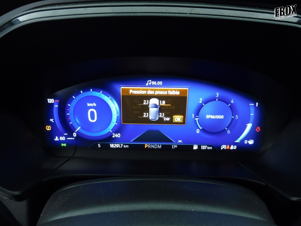 70371_p51 - FORD - KUGA - 2024 - photo 9