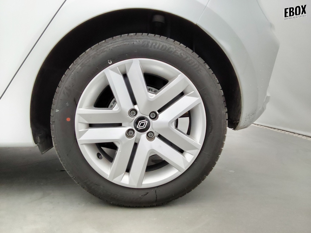 72562_p51 - RENAULT - CLIO - 2025 - photo 10