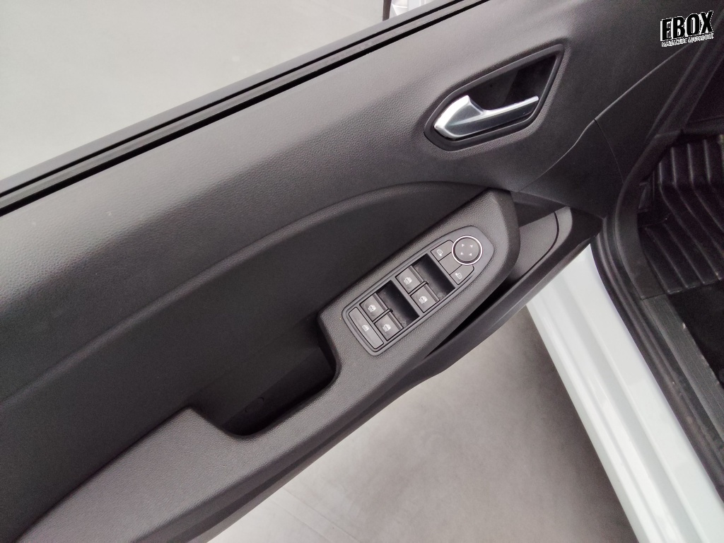 72562_p51 - RENAULT - CLIO - 2025 - photo 16