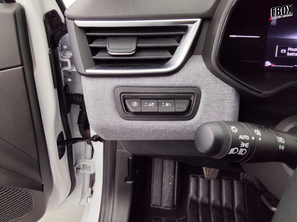 72562_p51 - RENAULT - CLIO - 2025 - photo 7