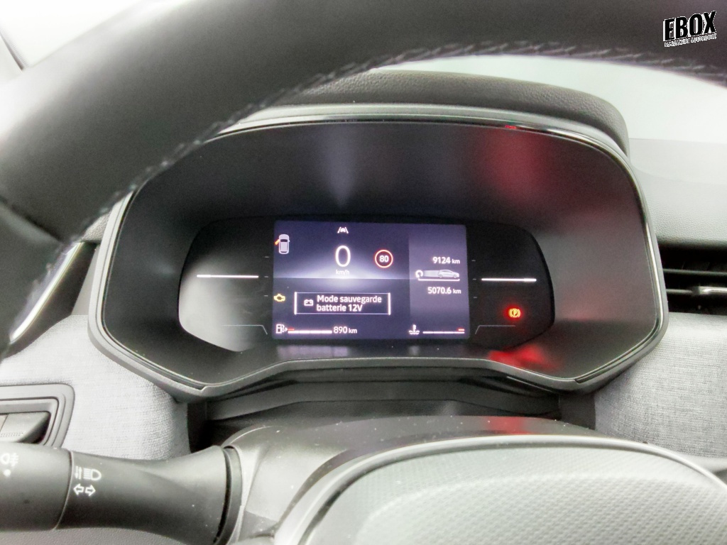 72562_p51 - RENAULT - CLIO - 2025 - photo 8