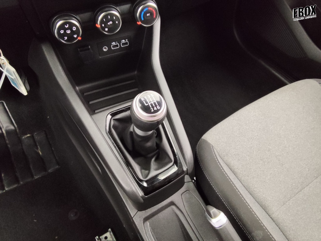 72563_p51 - RENAULT - CLIO - 2025 - photo 13