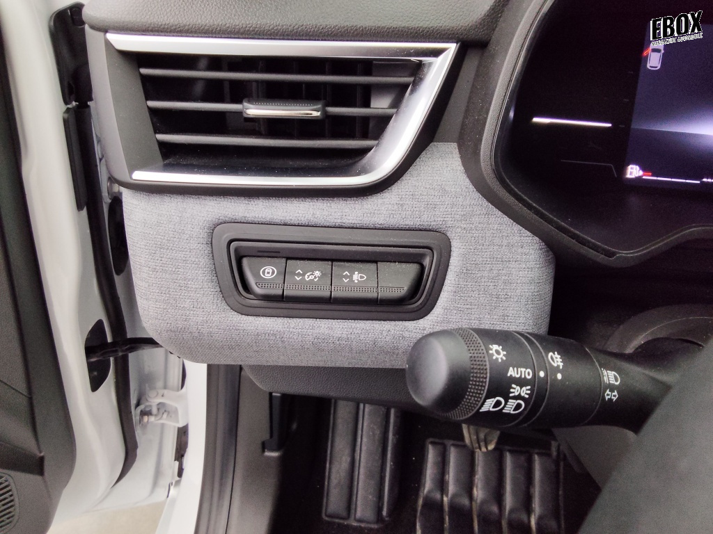 72563_p51 - RENAULT - CLIO - 2025 - photo 8