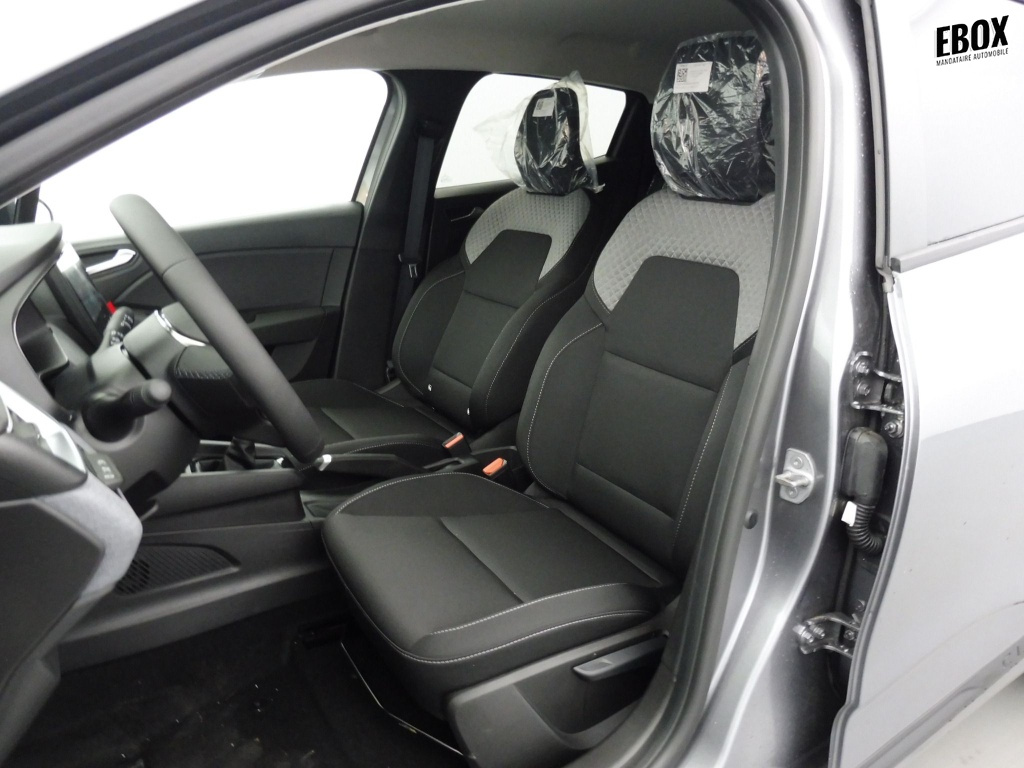 72874_p51 - RENAULT - CLIO - 2025 - photo 13