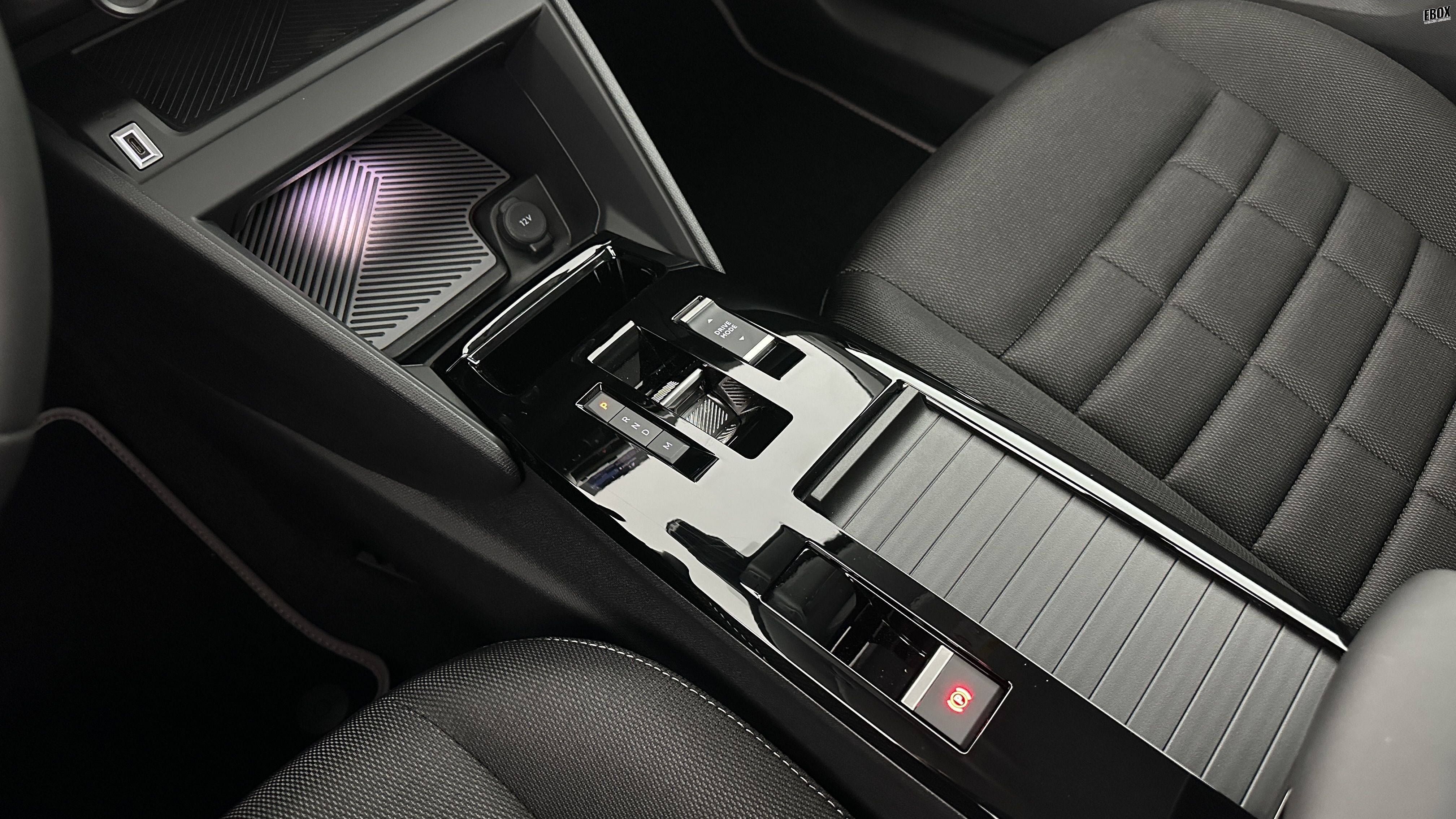 GLI00009051_p53 - CITROEN - C4 - 2025 - photo 15