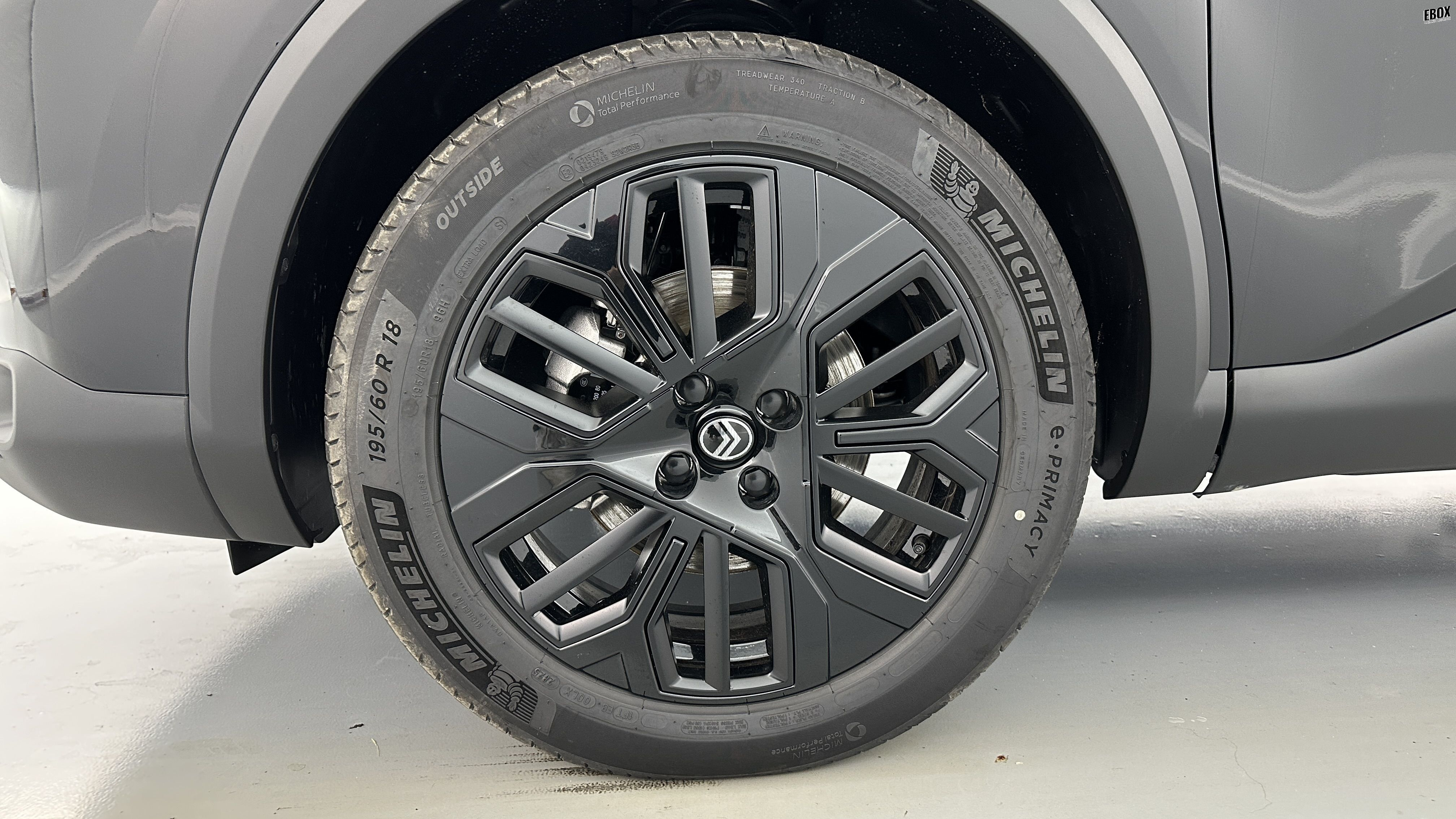 GLI00009046_p53 - CITROEN - C4 - 2025 - photo 12