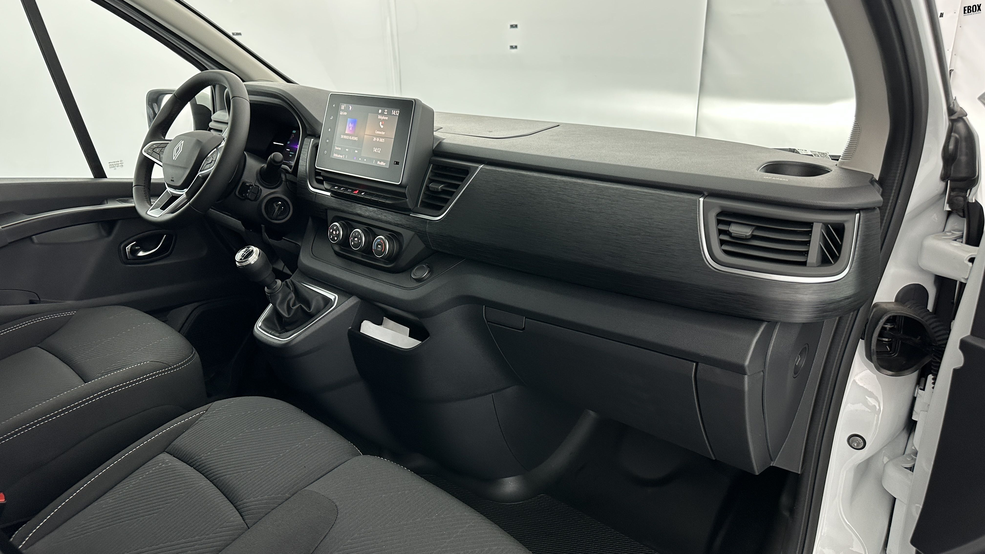 GLI00007851_p53 - RENAULT - TRAFIC - 2025 - photo 7