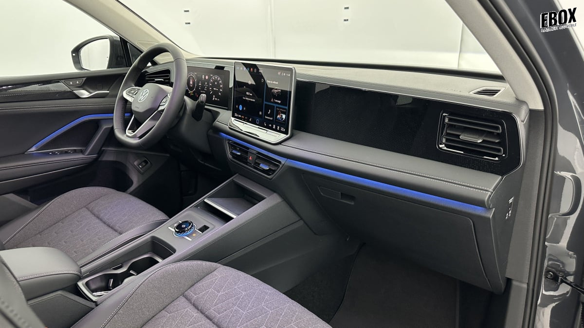 358638_p2 - VOLKSWAGEN - TIGUAN - 2025 - photo 9