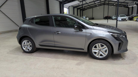 45472_p28 - RENAULT - CLIO 5 - 2025