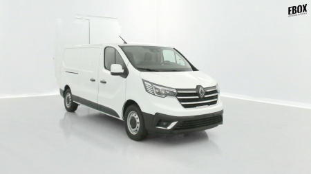 363905_p2 - RENAULT - TRAFIC - 2025