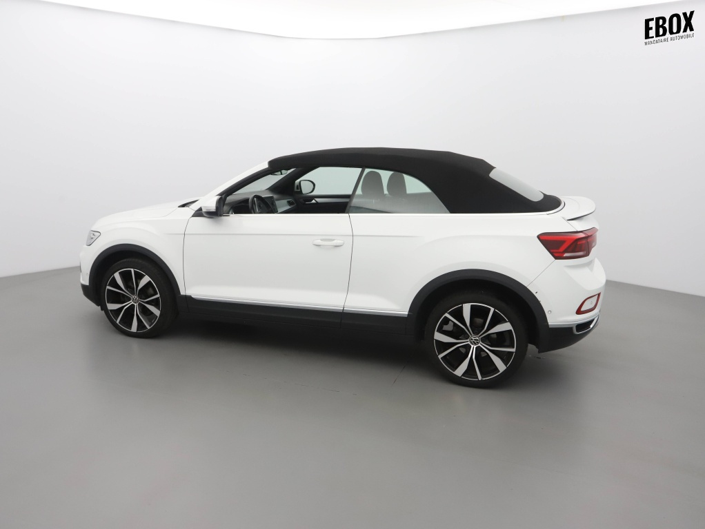 72710_p51 - VOLKSWAGEN - T ROC - 2022 - photo 5
