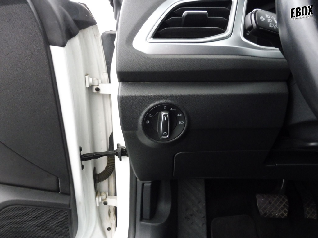 72710_p51 - VOLKSWAGEN - T ROC - 2022 - photo 8