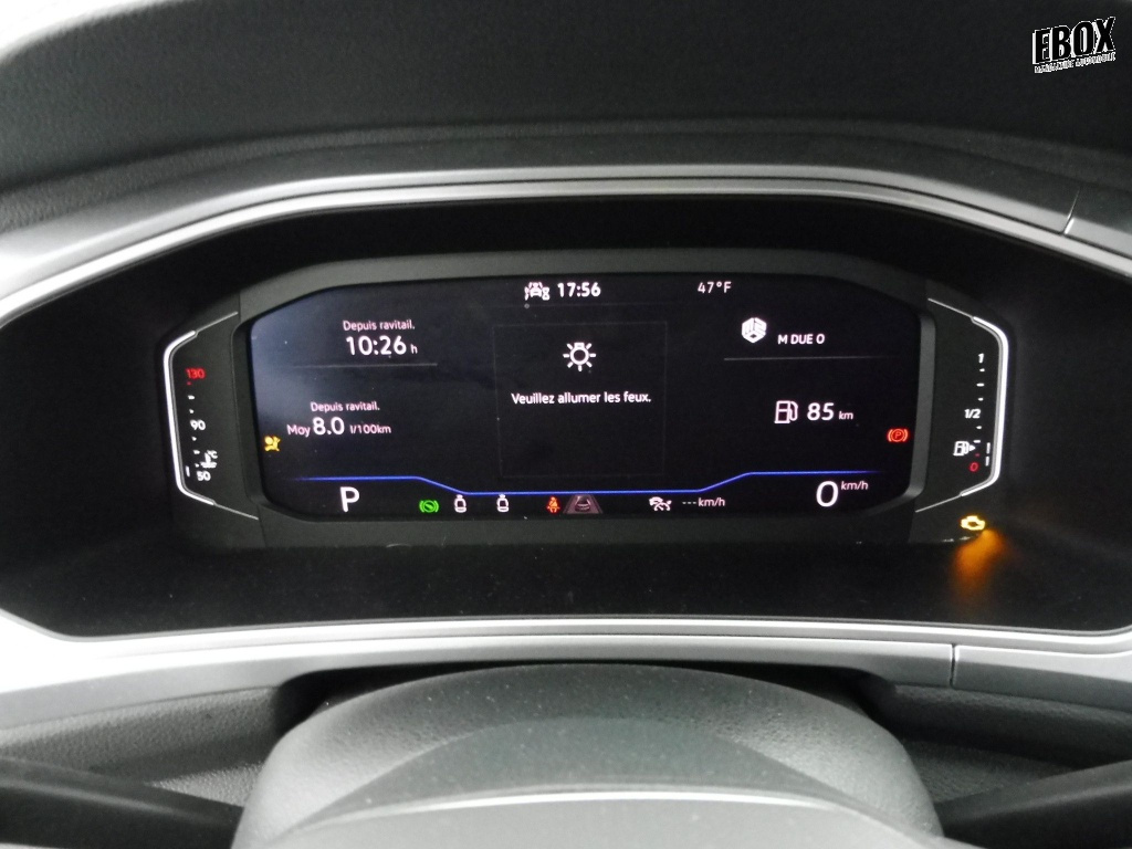 72710_p51 - VOLKSWAGEN - T ROC - 2022 - photo 9