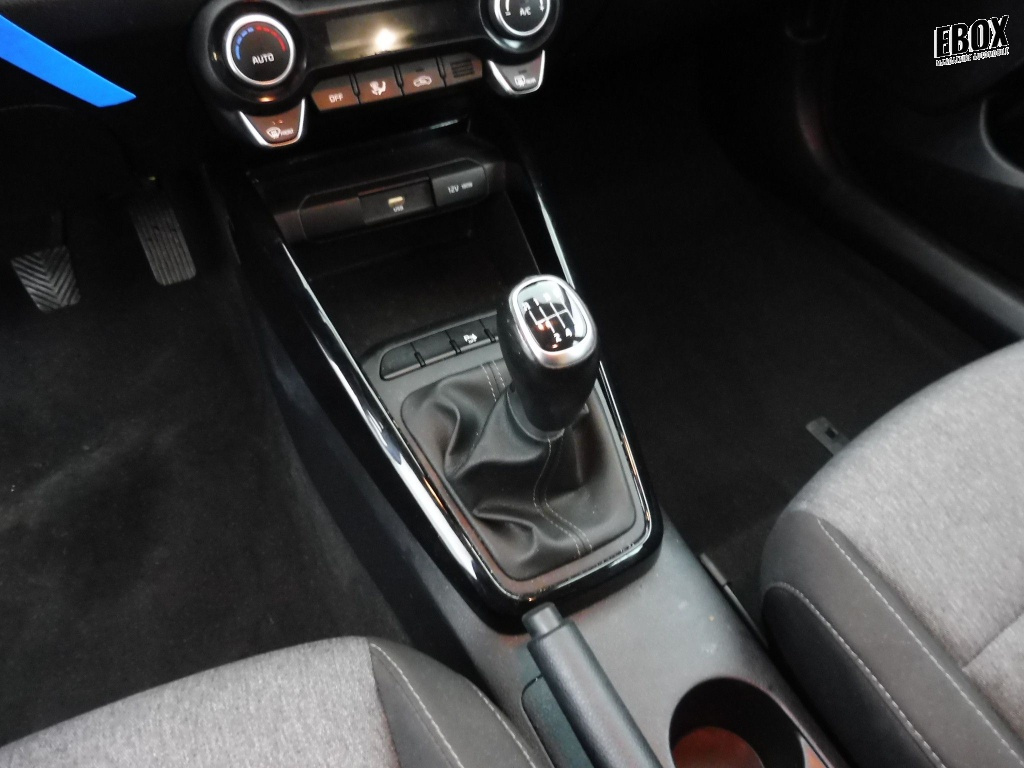 72825_p51 - KIA - STONIC - photo 12