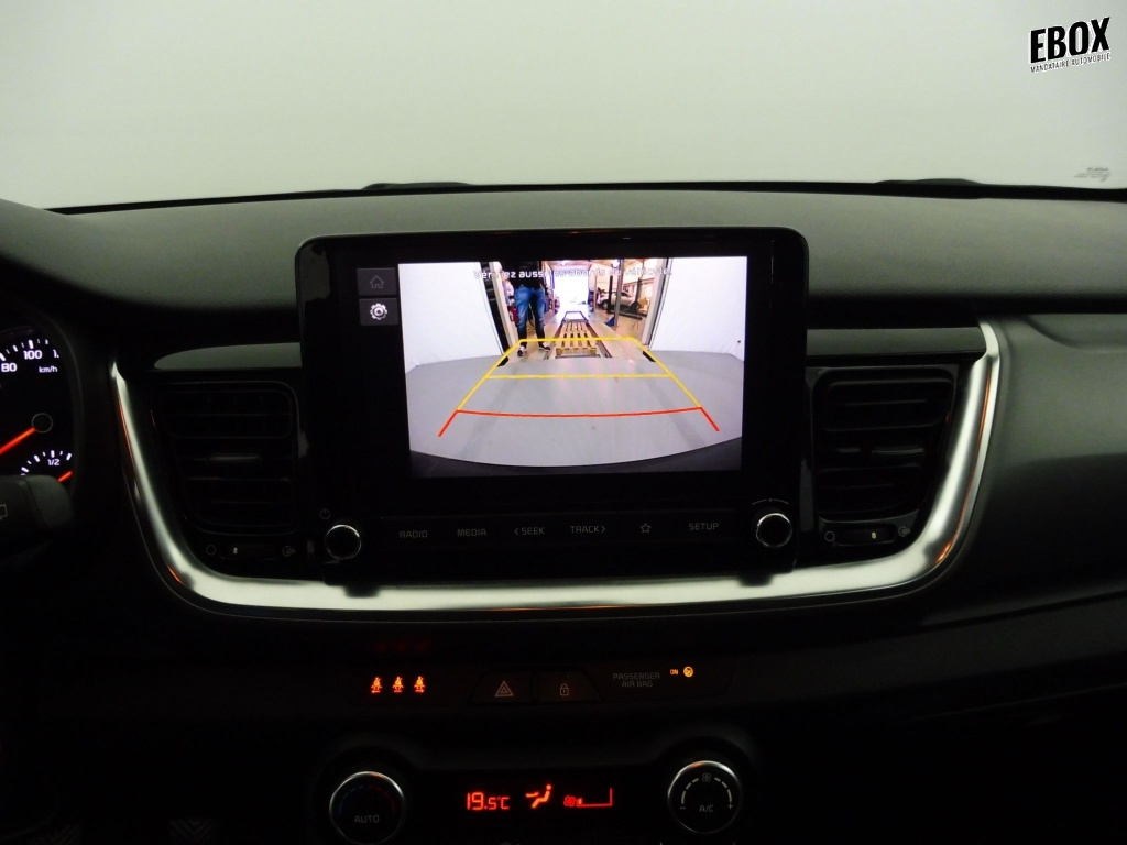 72825_p51 - KIA - STONIC - photo 6