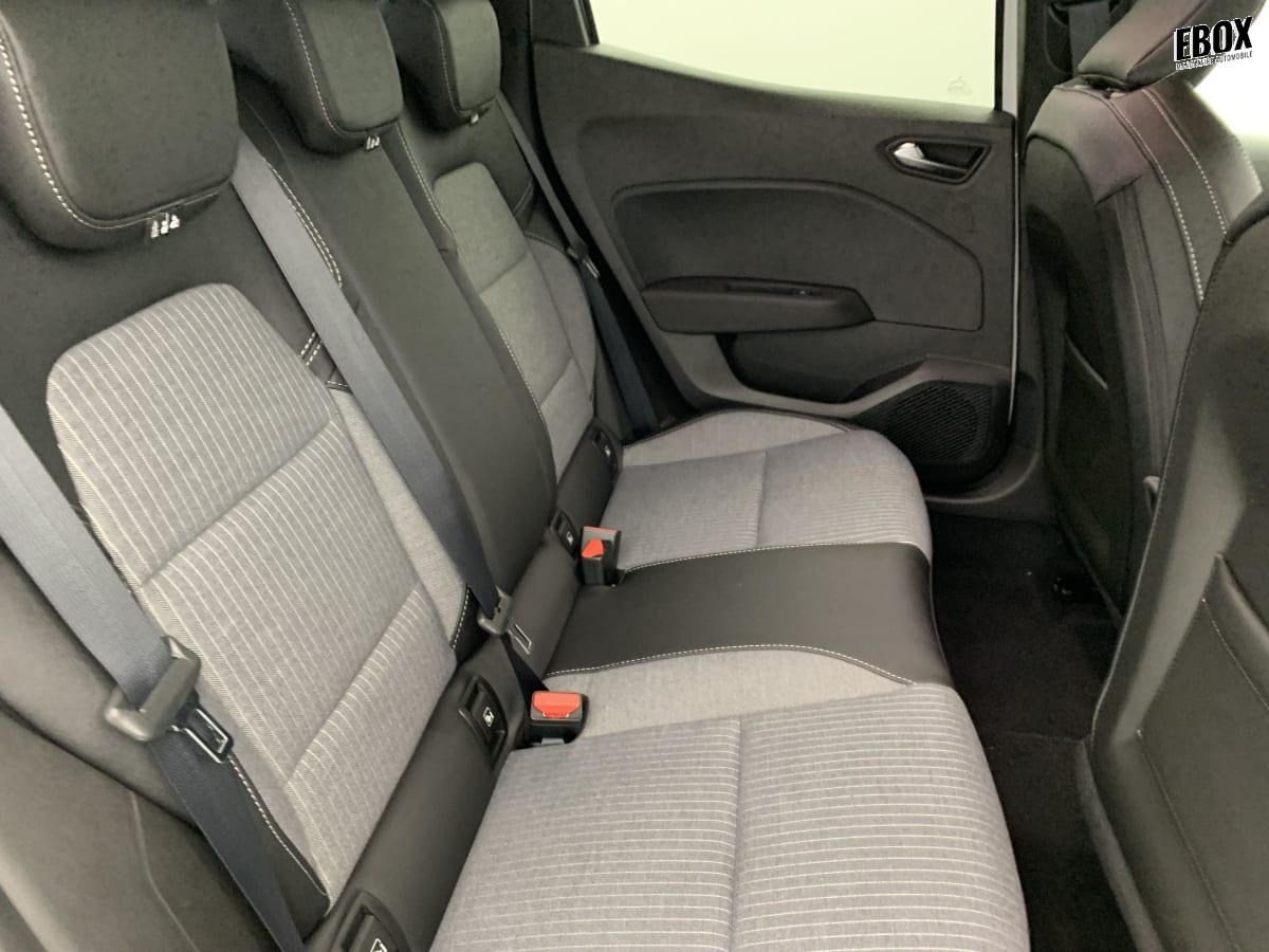 364746_p2 - RENAULT - CLIO 5 - 2025 - photo 10