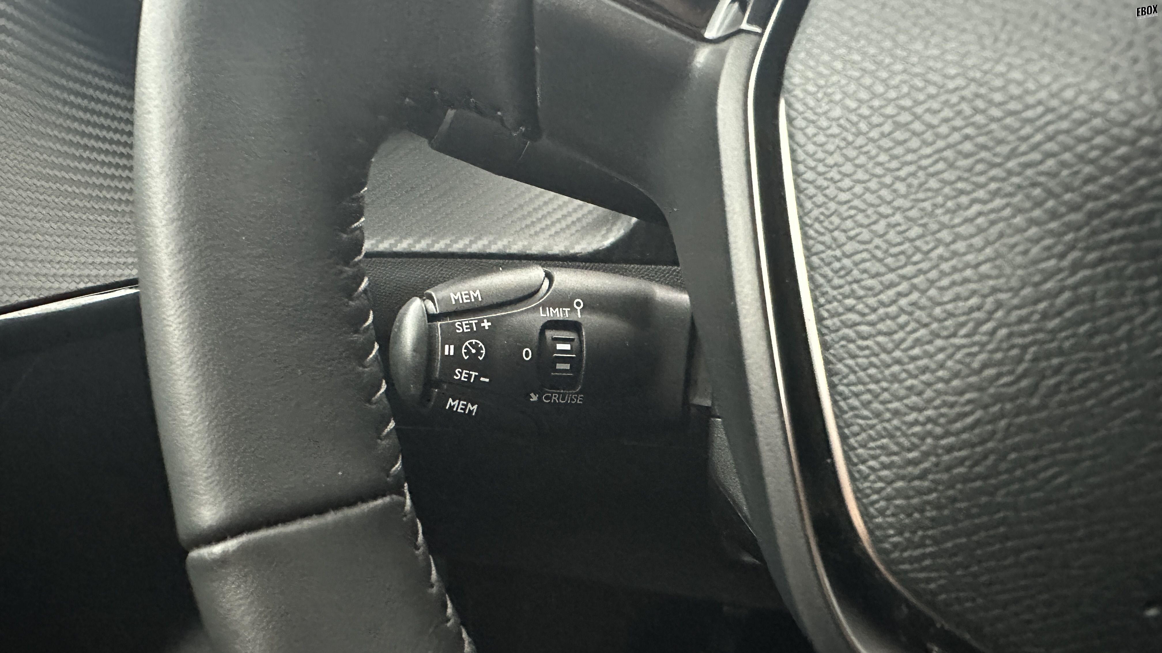 GLI00011019_p53 - PEUGEOT - 208 - 2022 - photo 18