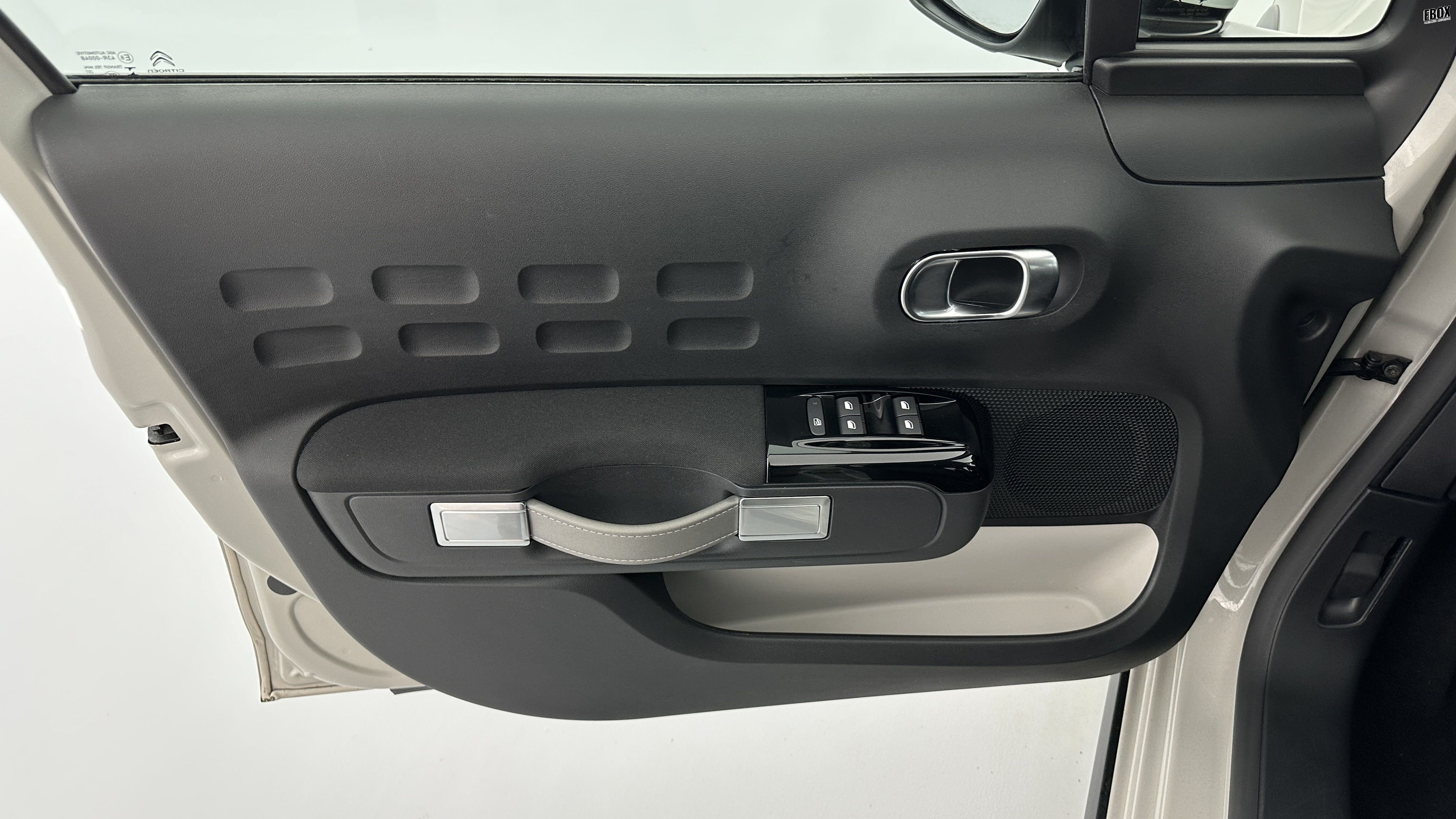 GLI00010904_p53 - CITROEN - C3 - 2022 - photo 12