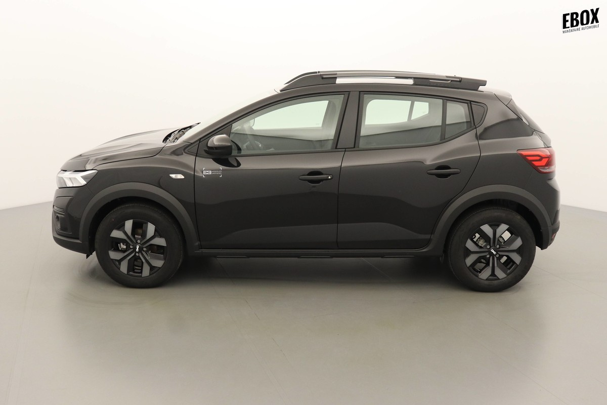 N201201_p3 - DACIA - SANDERO - 2025 - photo 4