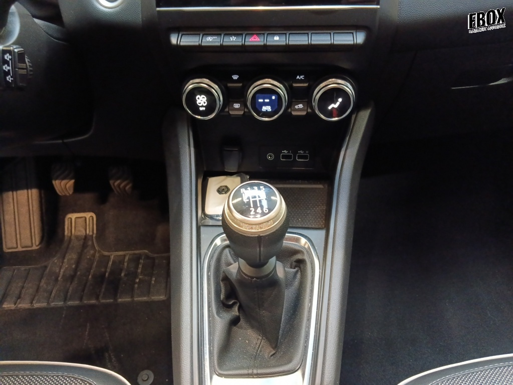 71550_p51 - RENAULT - CAPTUR - 2024 - photo 16