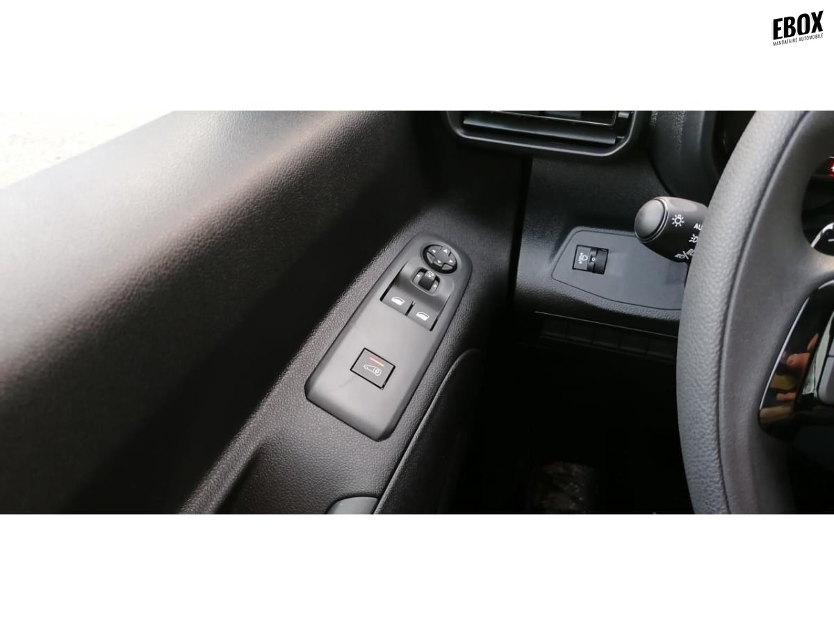 364013_p2 - CITROEN - BERLINGO - 2025 - photo 9