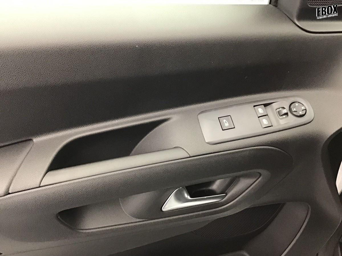 367313_p2 - CITROEN - BERLINGO - 2025 - photo 9