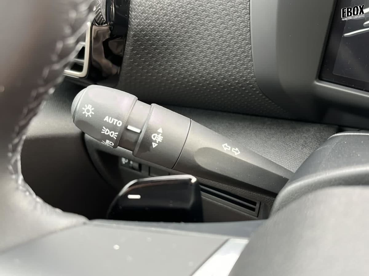 333487_p2 - CITROEN - C4 - 2025 - photo 8