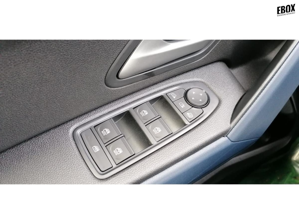 360676_p2 - DACIA - DUSTER - 2025 - photo 10