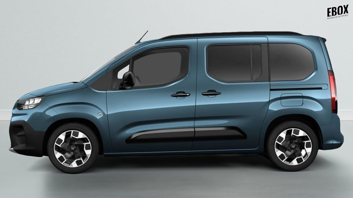 366758_p2 - FIAT - DOBLO - 2025 - photo 2