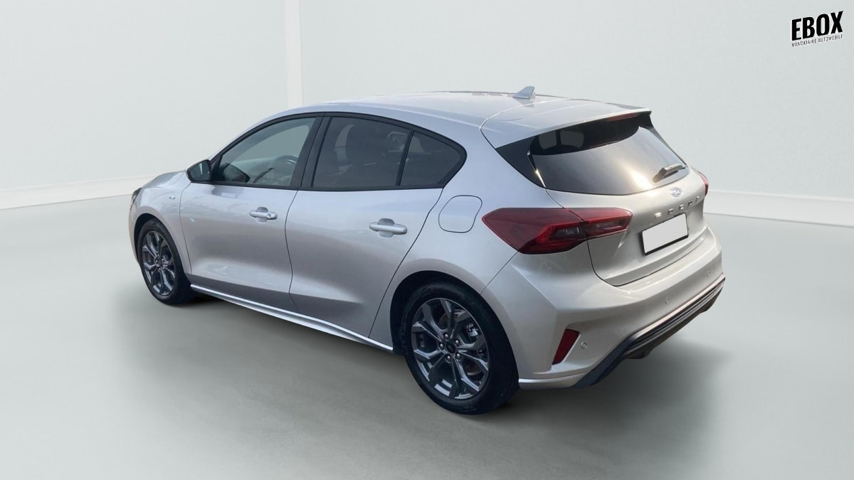 345581_p2 - FORD - FOCUS - 2025 - photo 3