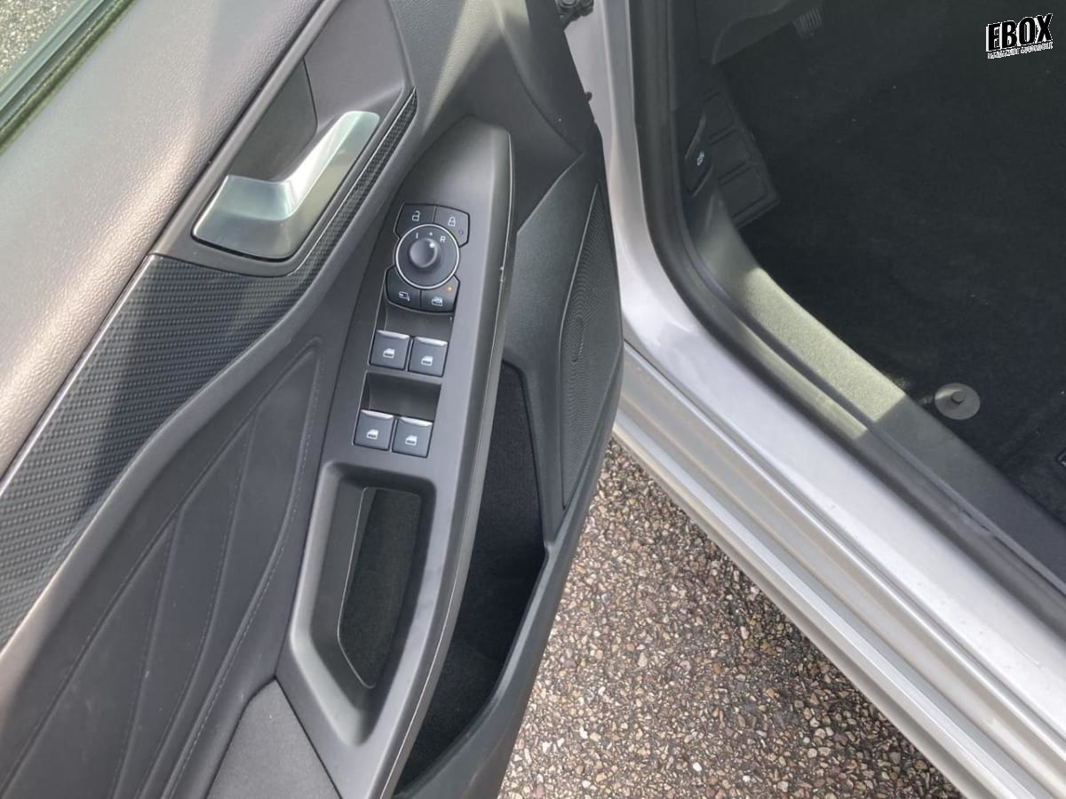 345581_p2 - FORD - FOCUS - 2025 - photo 9