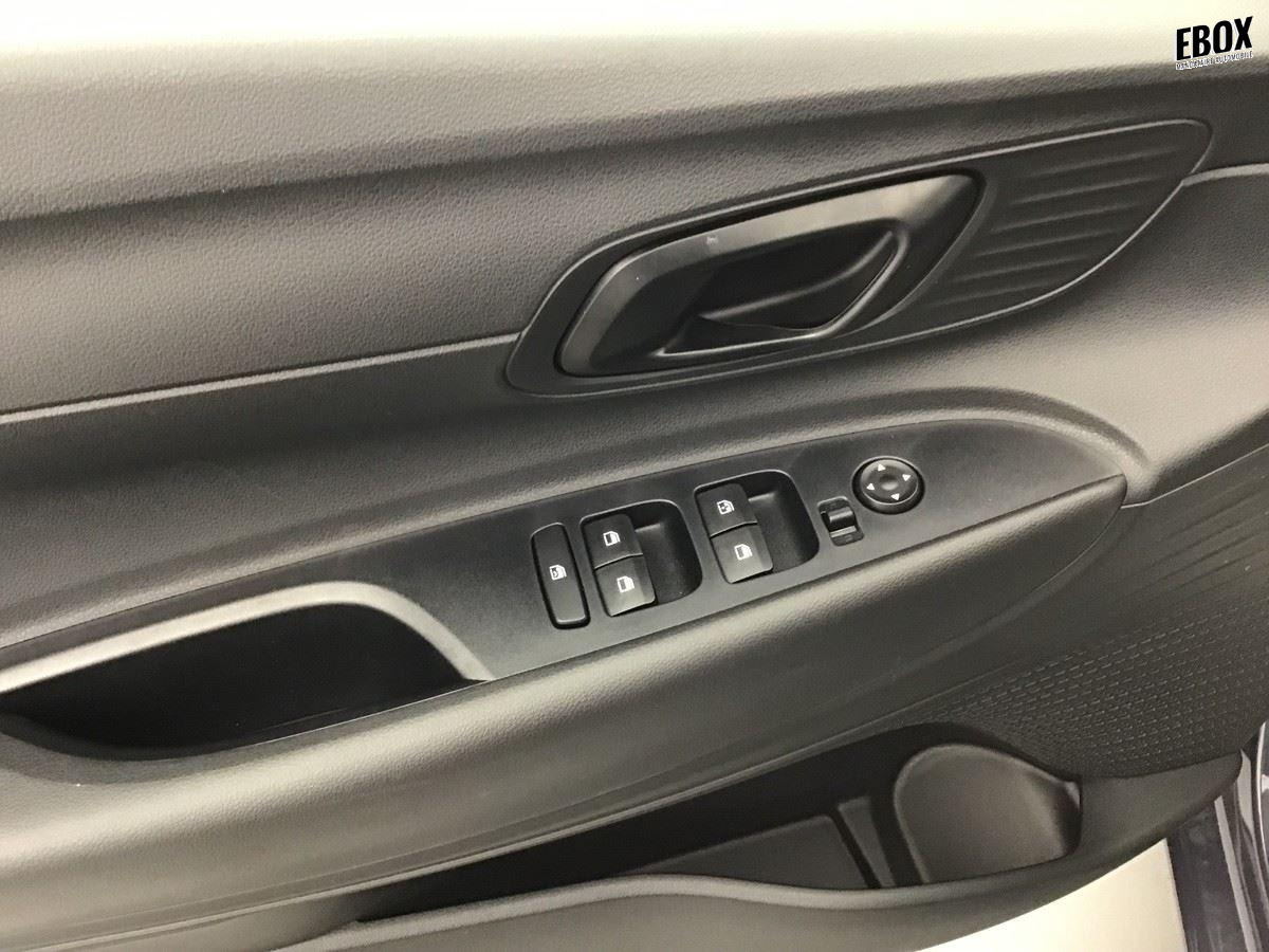 367428_p2 - HYUNDAI - I 20 - 2025 - photo 9