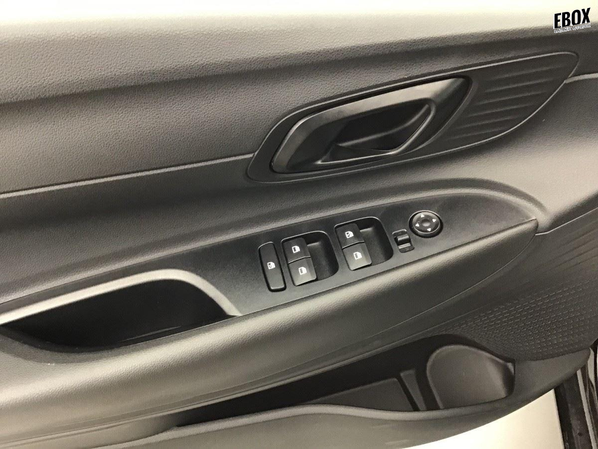 367427_p2 - HYUNDAI - I 20 - 2025 - photo 9