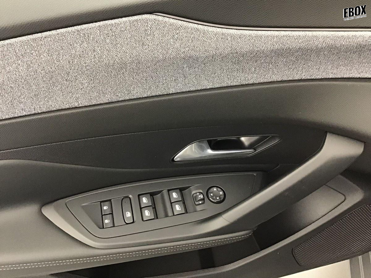 364519_p2 - PEUGEOT - 308 - 2025 - photo 9